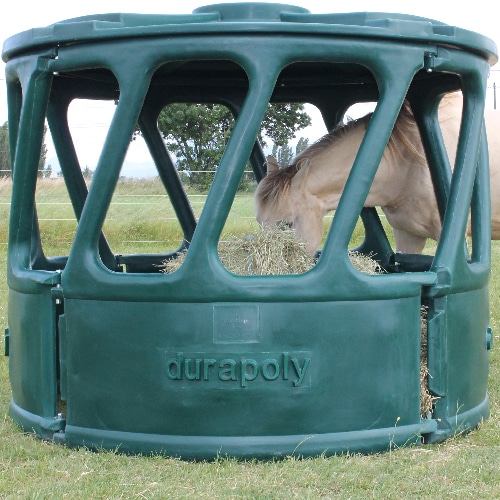 découvrez comment choisir un râtelier à foin durable pour chevaux, alliant qualité, robustesse et praticité pour assurer une alimentation optimale.