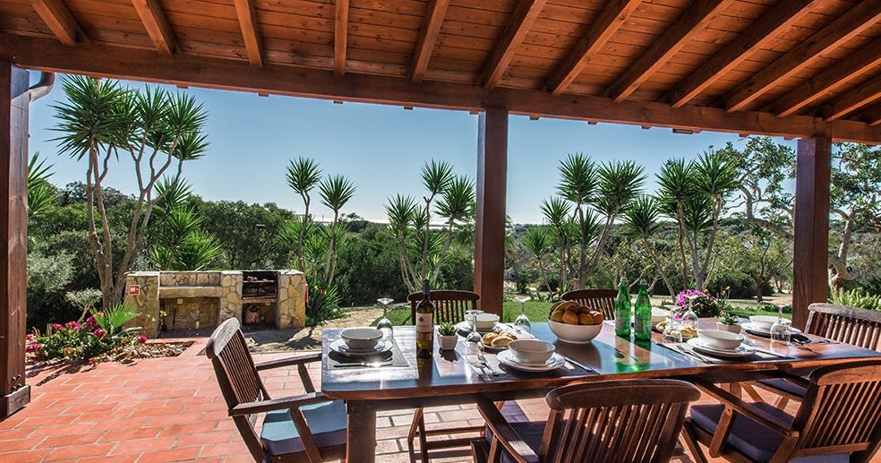 découvrez l'univers artistique de renaud hadef, un voyage inspirant entre exploration et peinture, où chaque toile raconte une histoire unique.