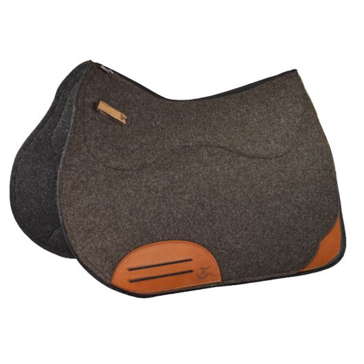 découvrez notre collection de tapis western pour cheval, alliant confort et style authentique pour vos balades et compétitions équestres.