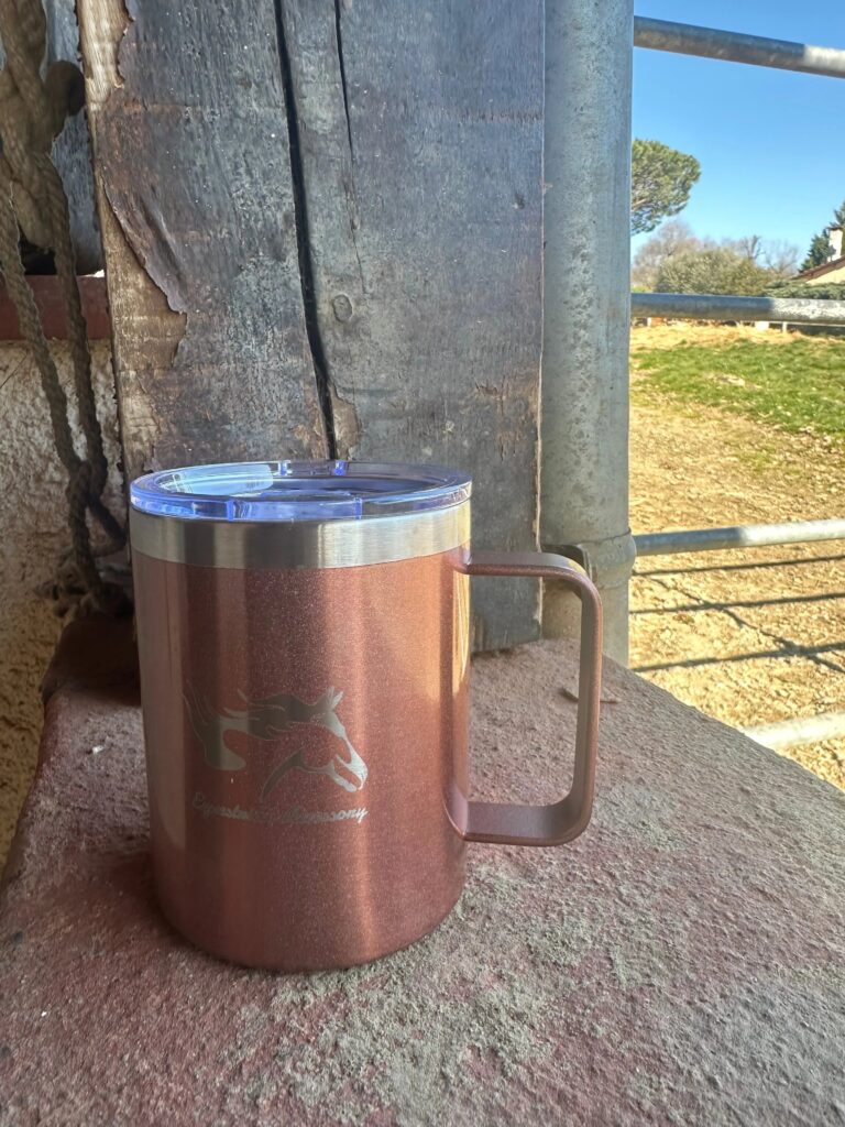 découvrez notre sélection de tasses à thème cheval, parfaites pour les amoureux des chevaux. choisissez la tasse idéale pour votre café ou thé avec design unique et qualité.